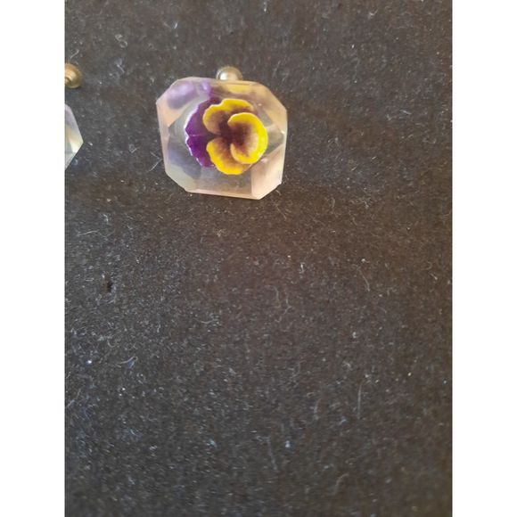 Vintage Lucite Reverse Pansies Screw Back Earrings - Picture 2 of 6